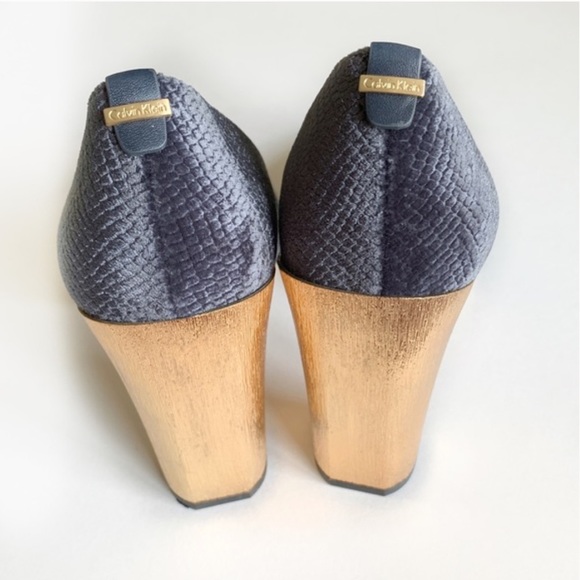 Calvin Klein Neema Blue velvet gold heels 8 - Picture 5 of 6